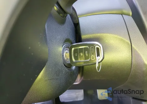 2014 Honda Civic Lx z USA, uszkodzony, nr VIN 19XFB2F52EE062534